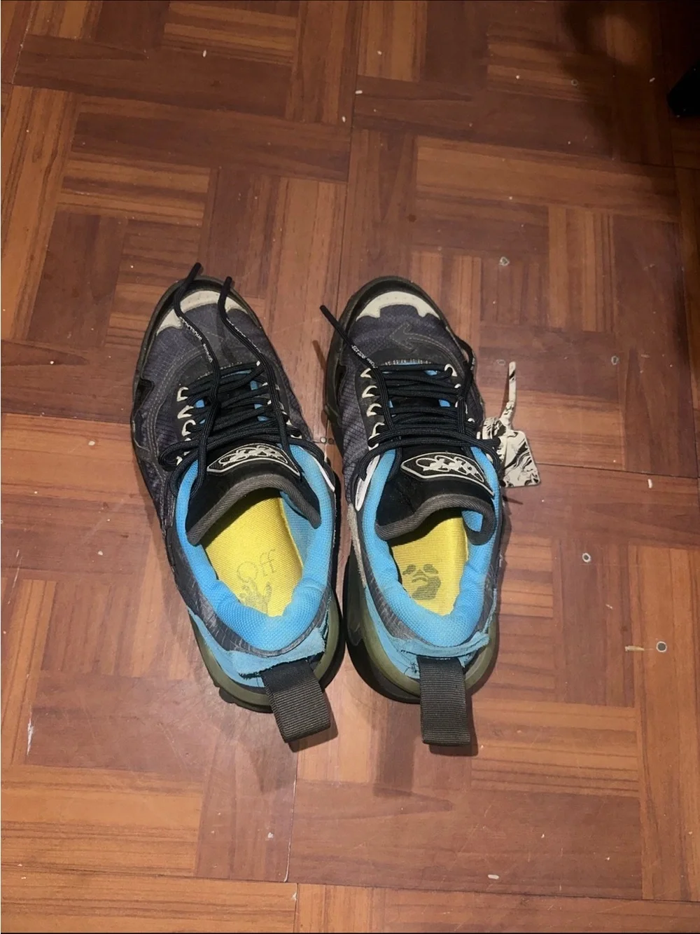 Off-white original Gray and Blue sneakers